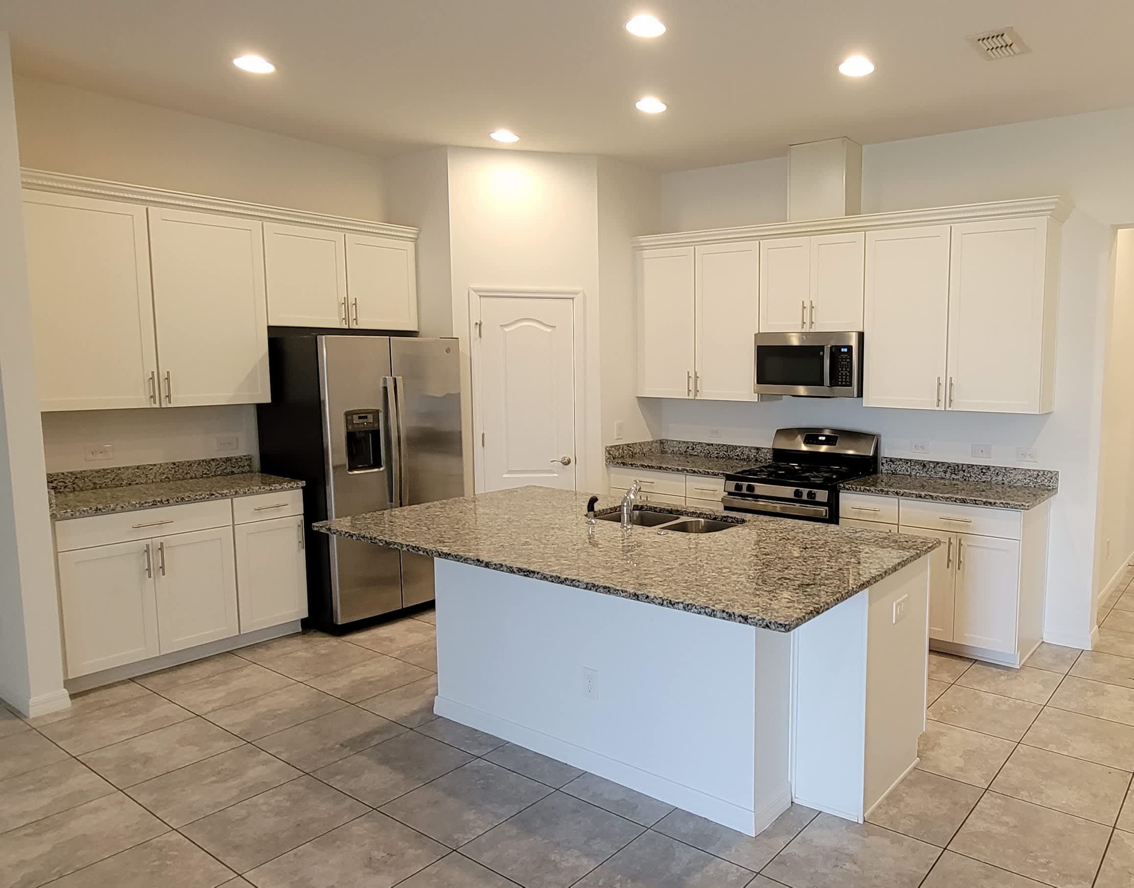 9185 Carmela Ave #208 – photo 2