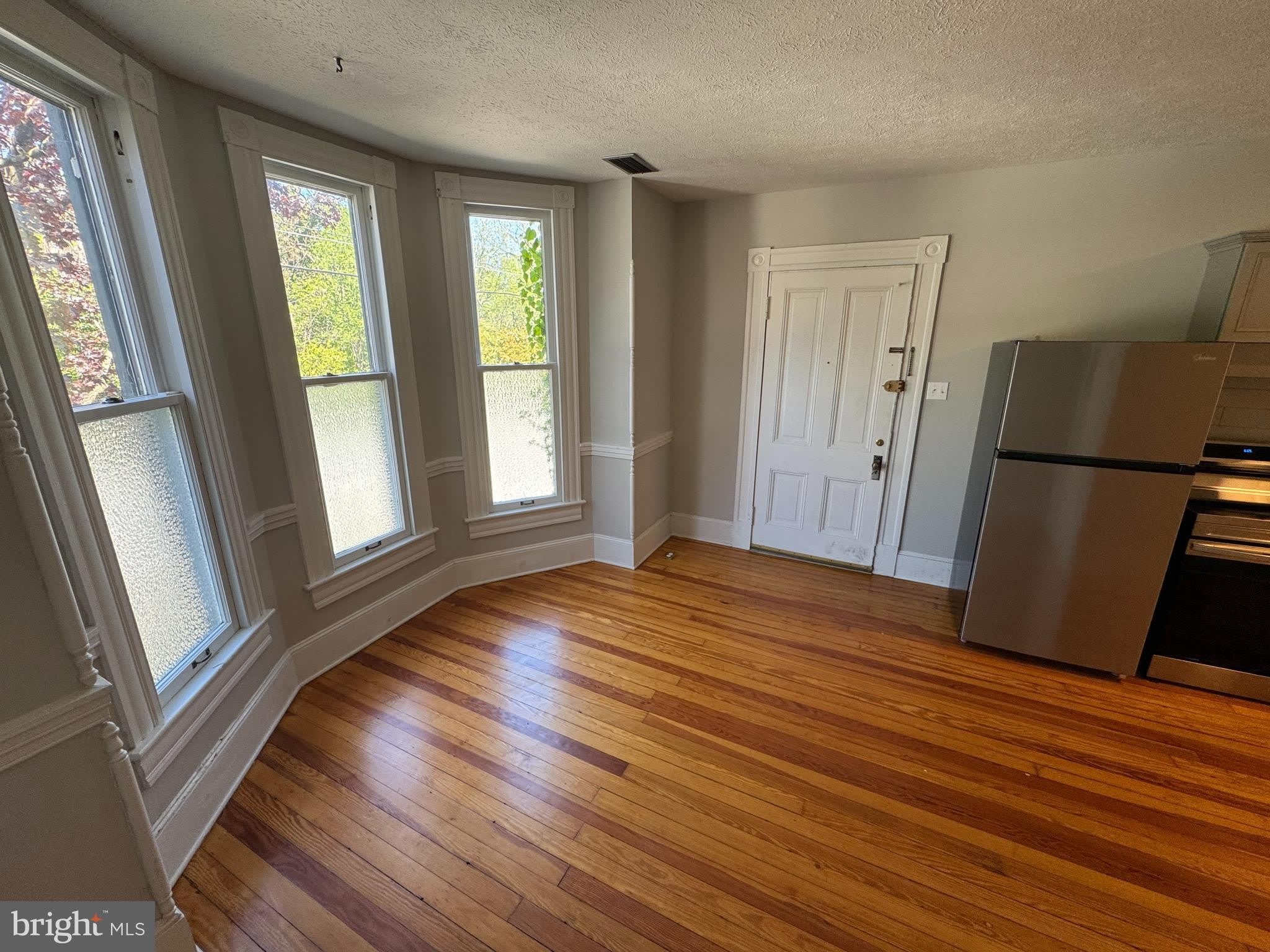 29 W LEICESTER ST – photo 2