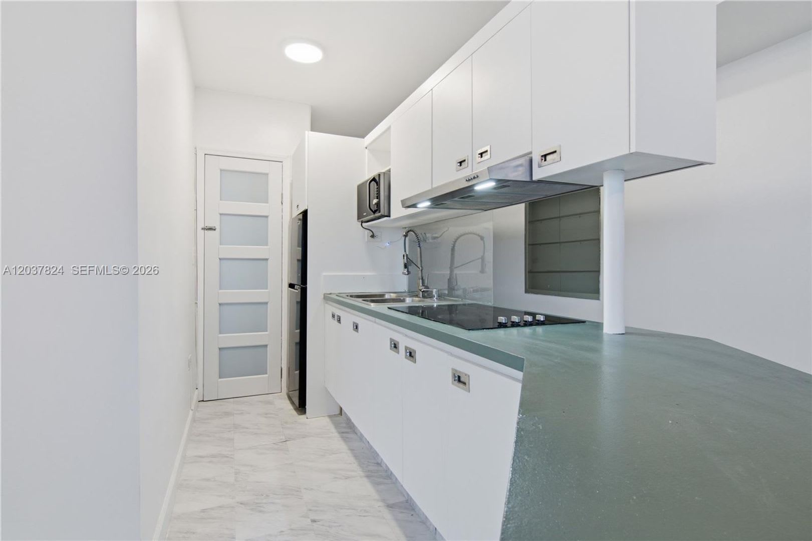 801 Brickell Bay Drive 764, Miami, FL 33131 – photo 1