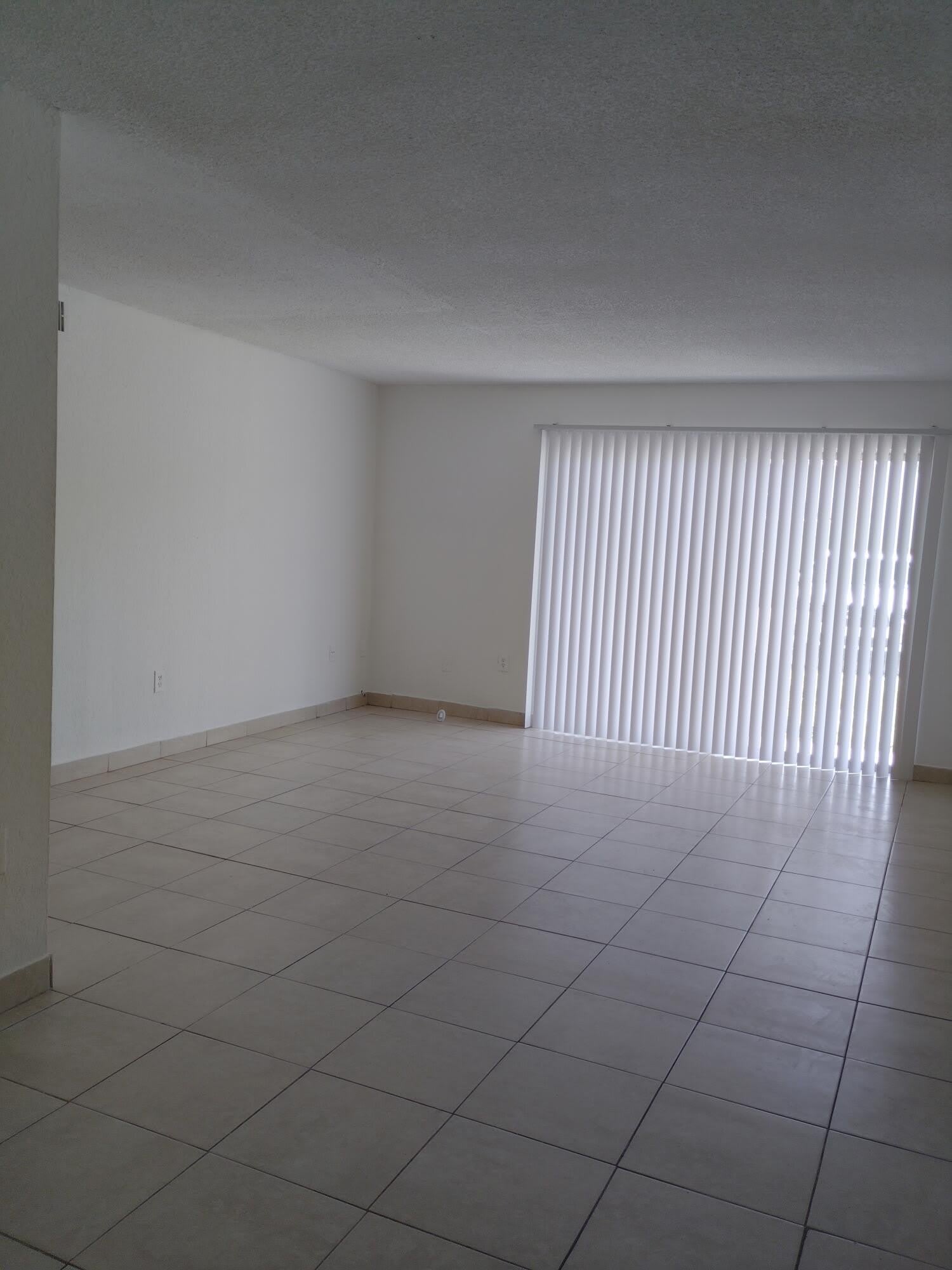407 EXECUTIVE CENTER Drive – photo 2