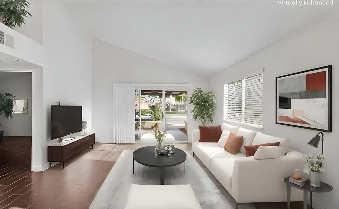 19058 Frances Street – photo 1