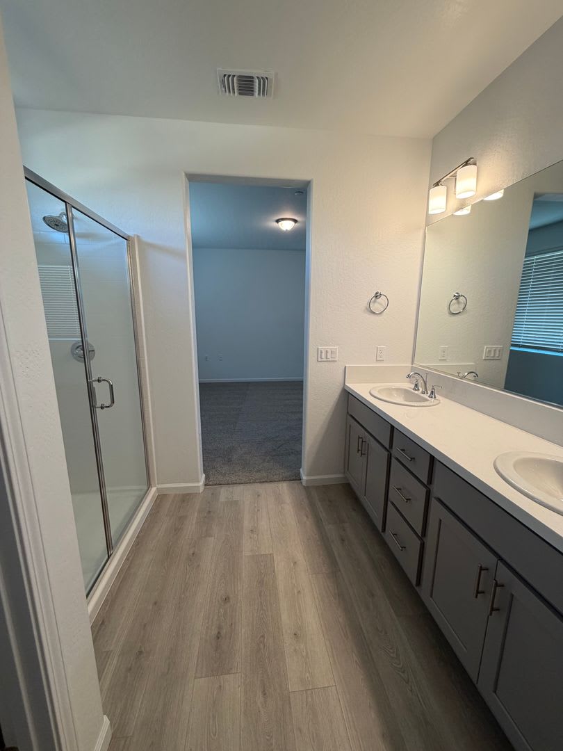 Beautiful Brand-New House for rent in Visalia! – photo 5
