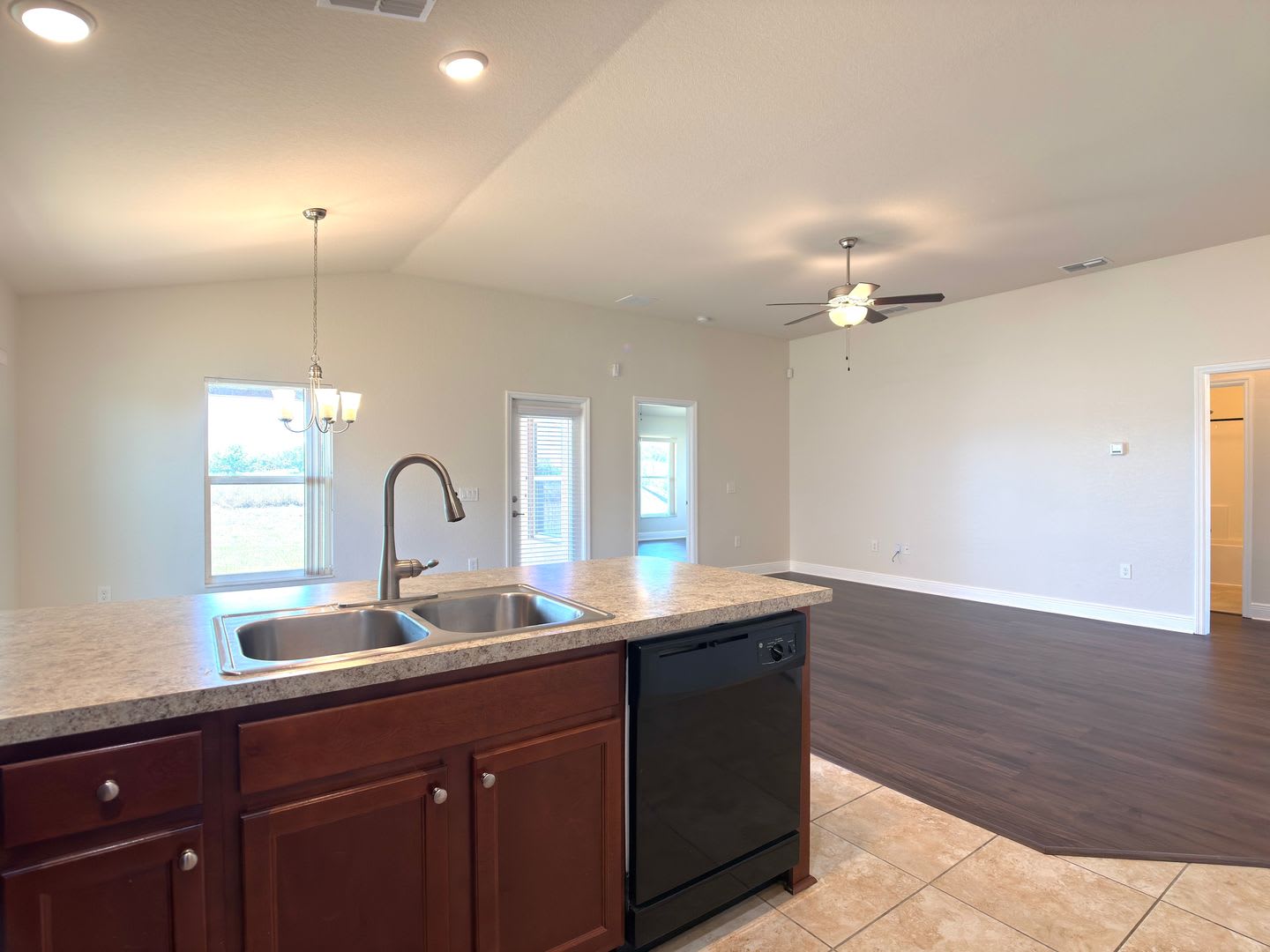 618 Poppy Lane 1 – photo 3