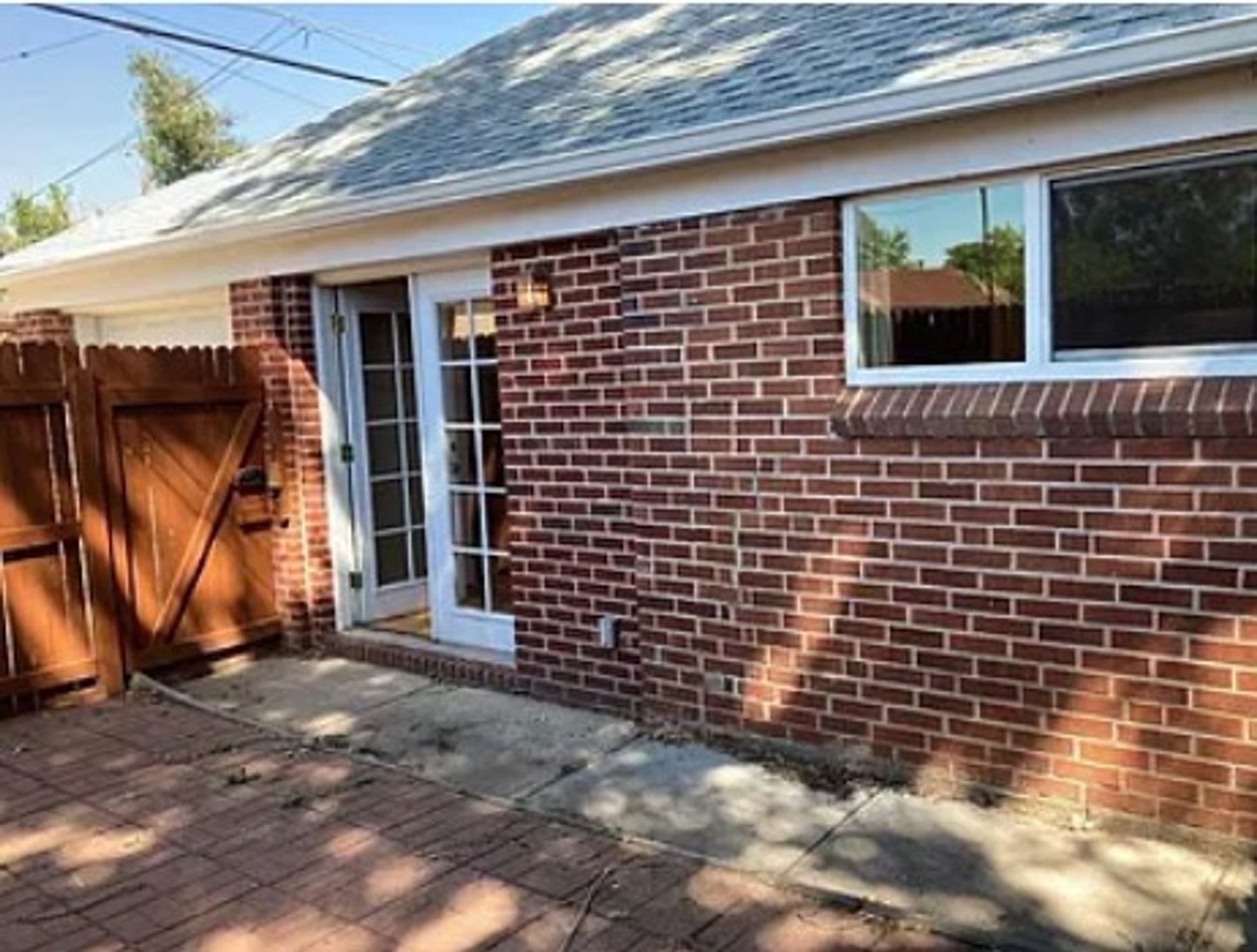 1409 N Jasmine St. 2 bd 1 ba 705 sq ft $1895 – photo 1