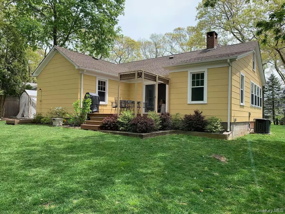 1240 West Road – photo 2