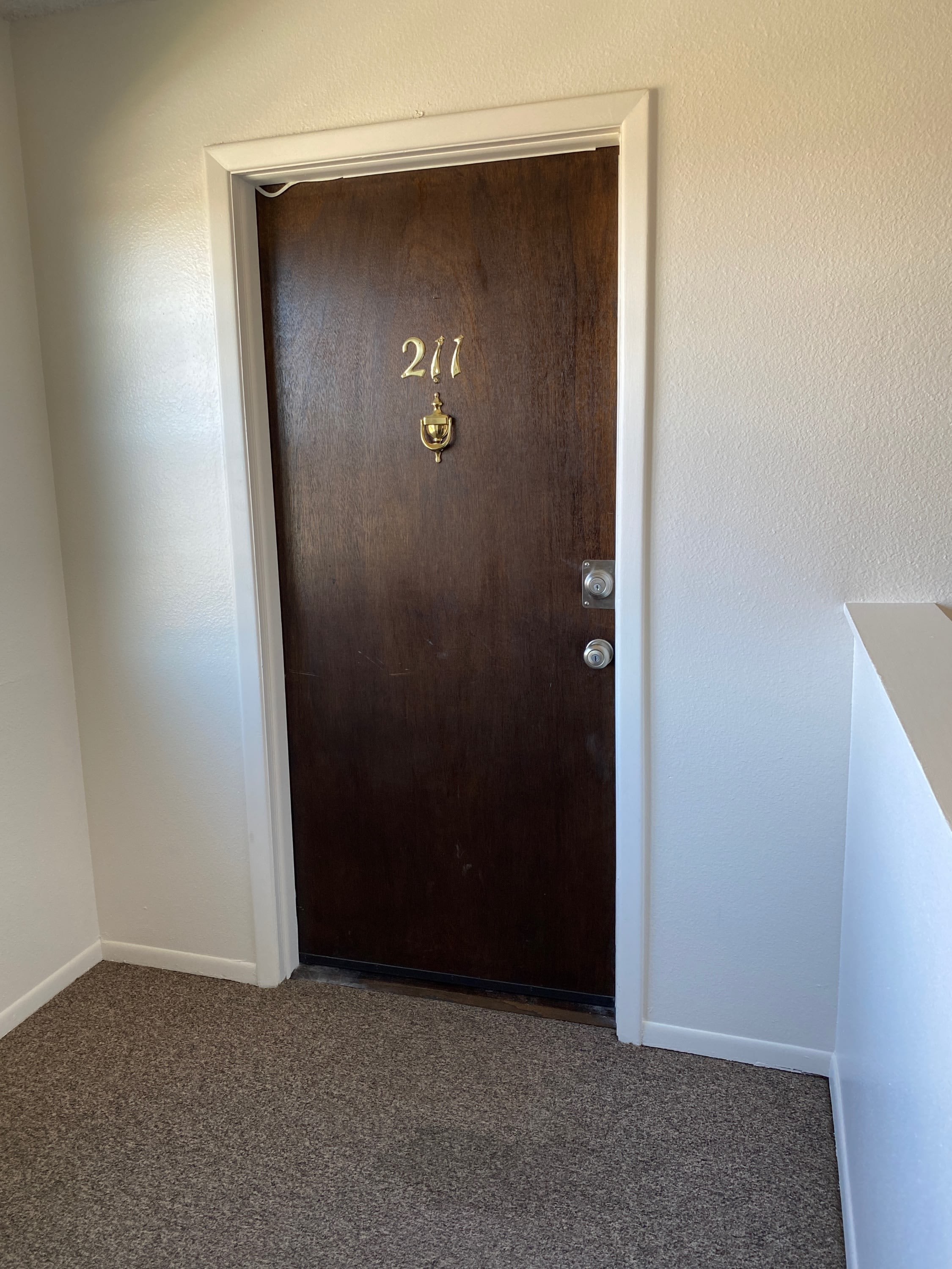 3825 S Monaco Pkwy Apt 211 – photo 2