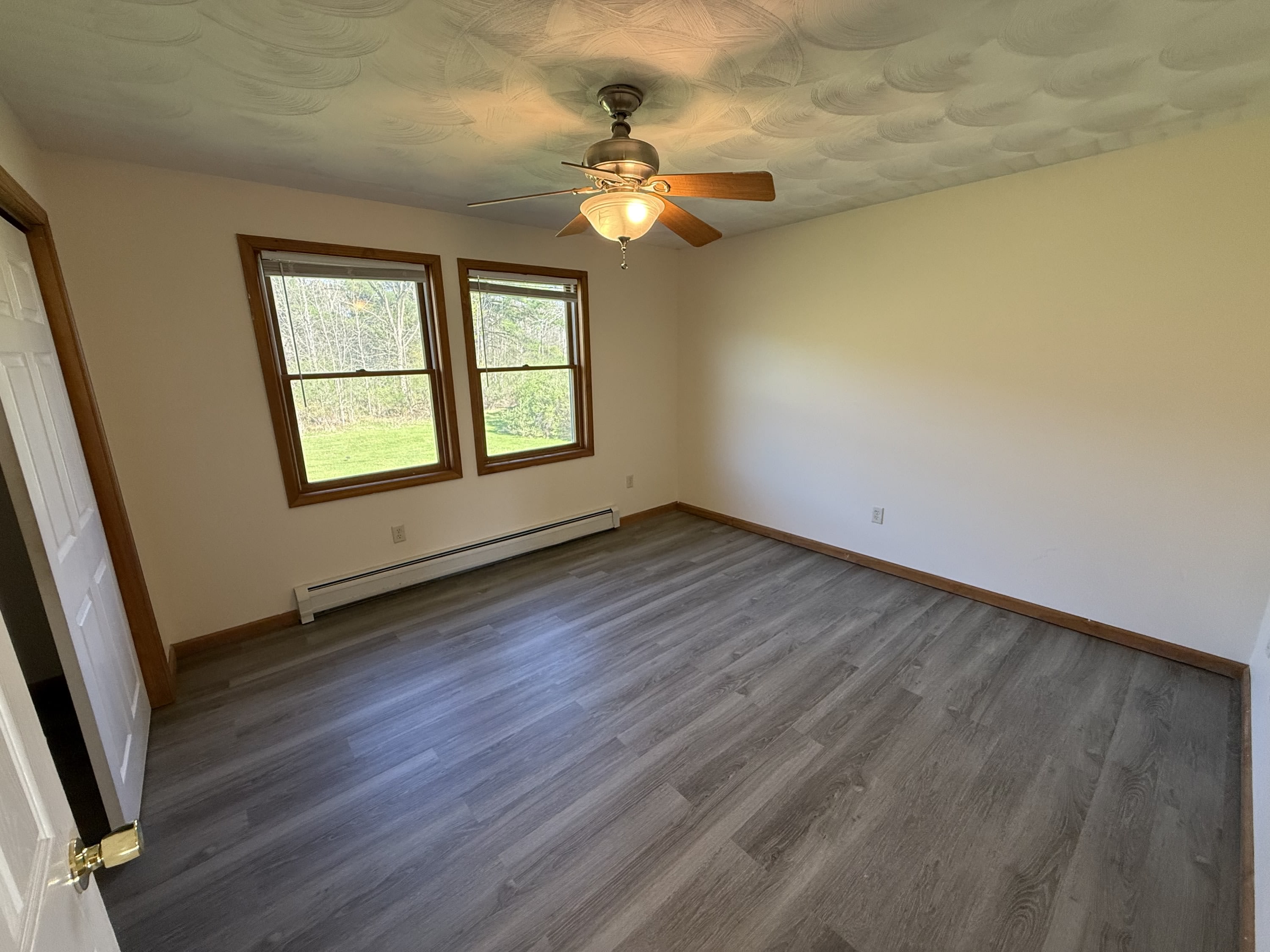 90 Farrell Rd. Apt. B – photo 4