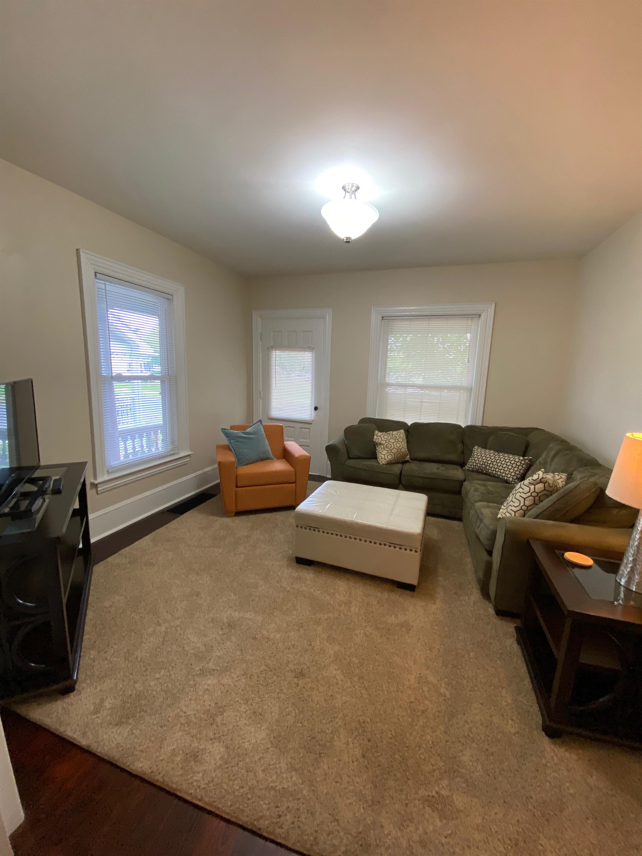 1144 Memorial Avenue – photo 3