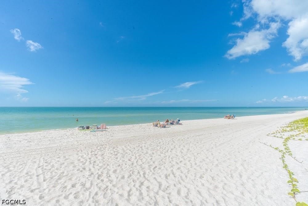 10475 Gulf Shore Drive – photo 2