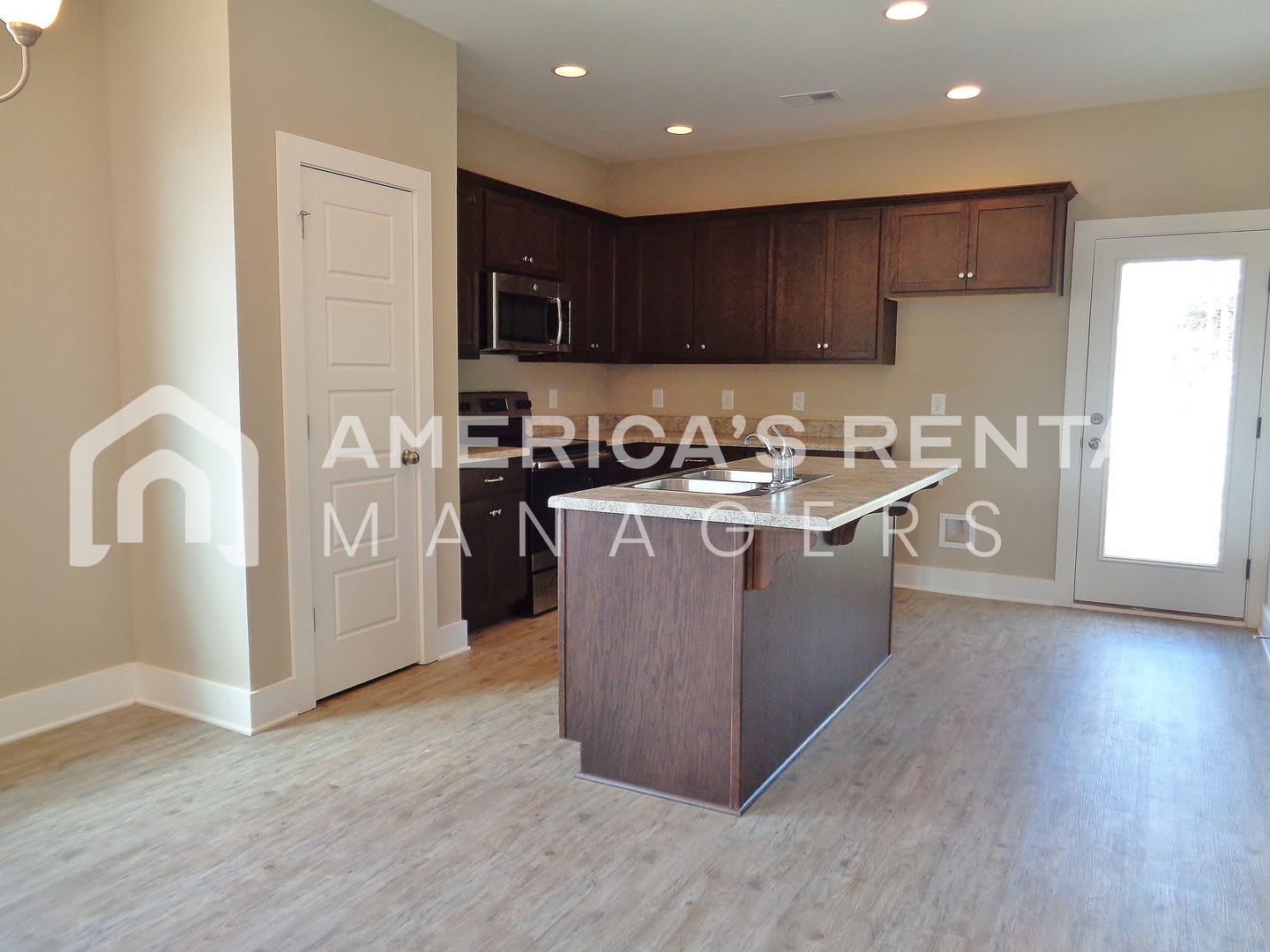 Townhome For Rent in Calera, AL – photo 4