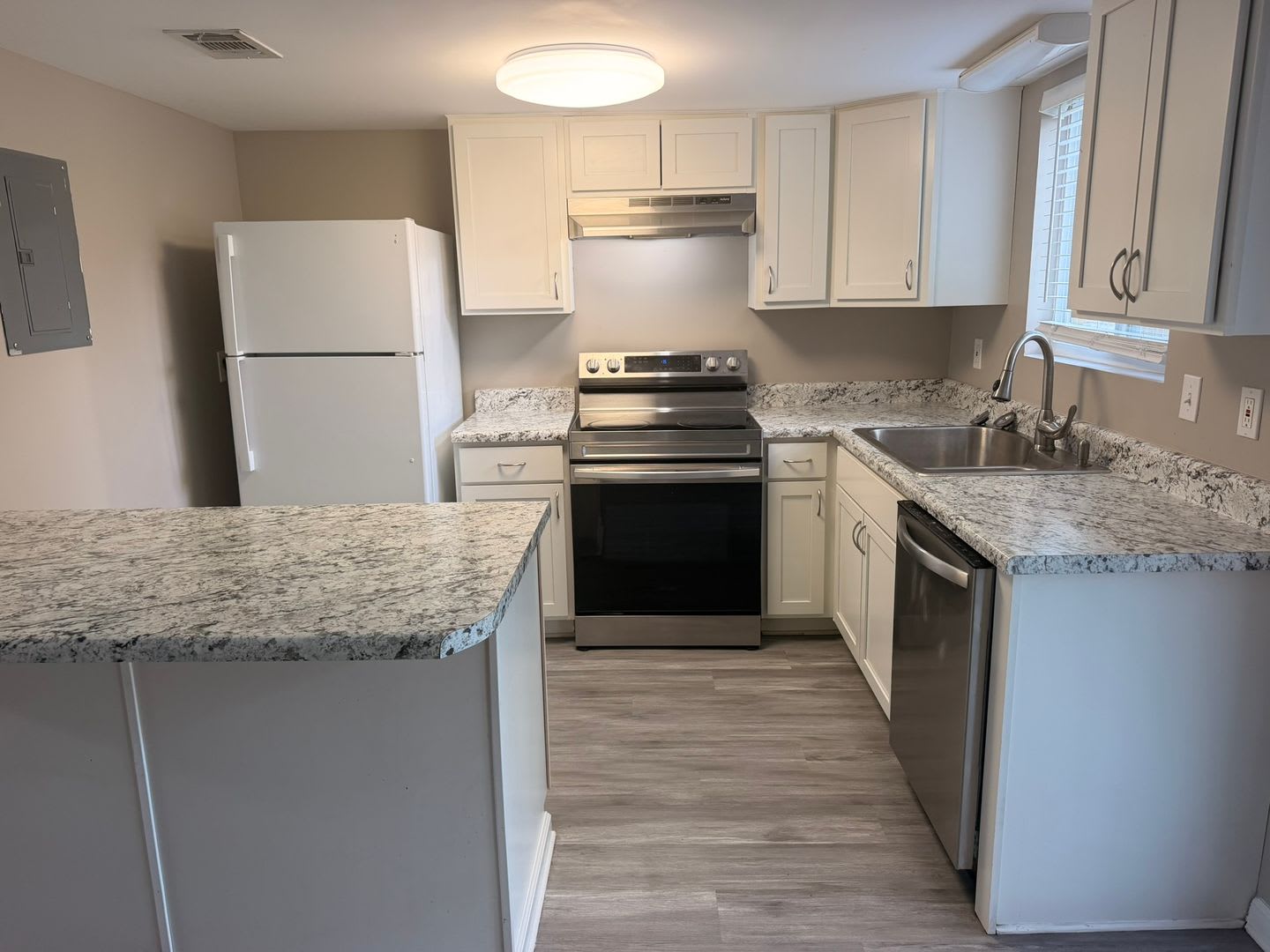 2916 Sequoia Ave. – photo 4