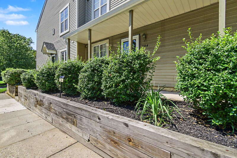 704 E Parker St – photo 2