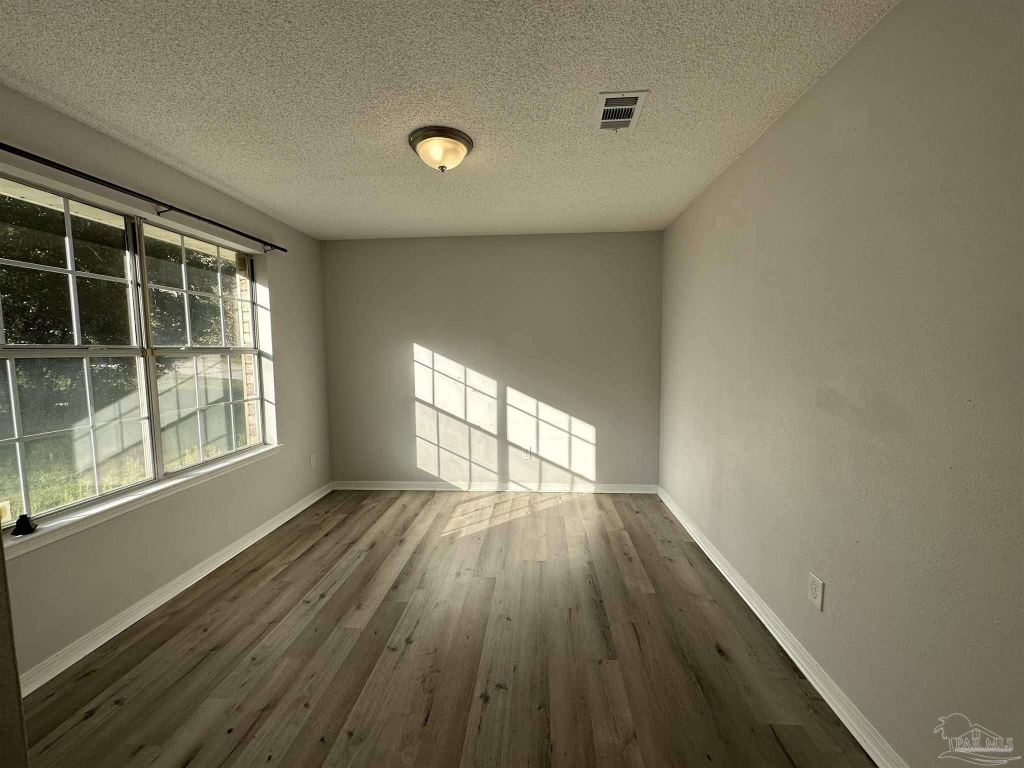 280 Bobwhite Dr – photo 2