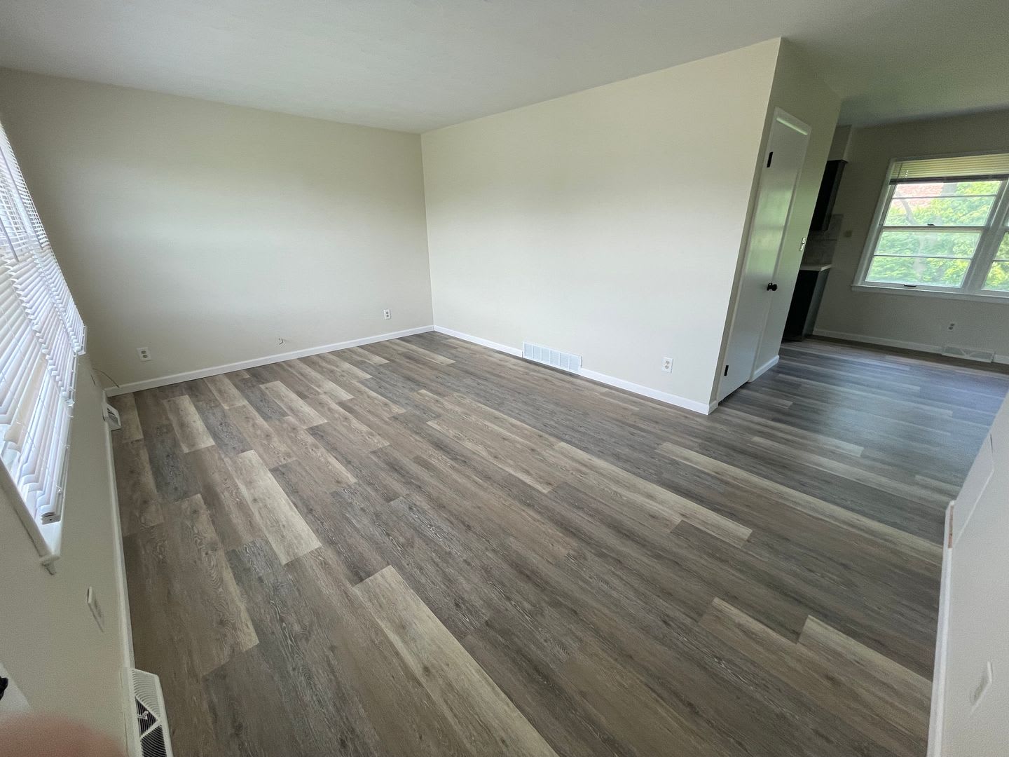 3 bedroom 2 bath house – photo 3