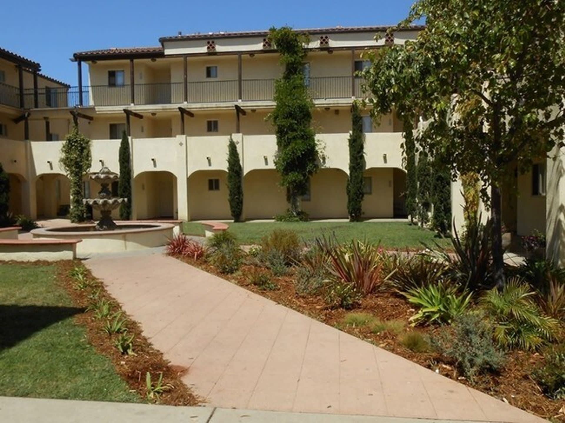 Guadalupe Townhome Available Now – photo 3