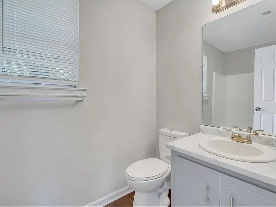 105 NE Shayna Drive – photo 5