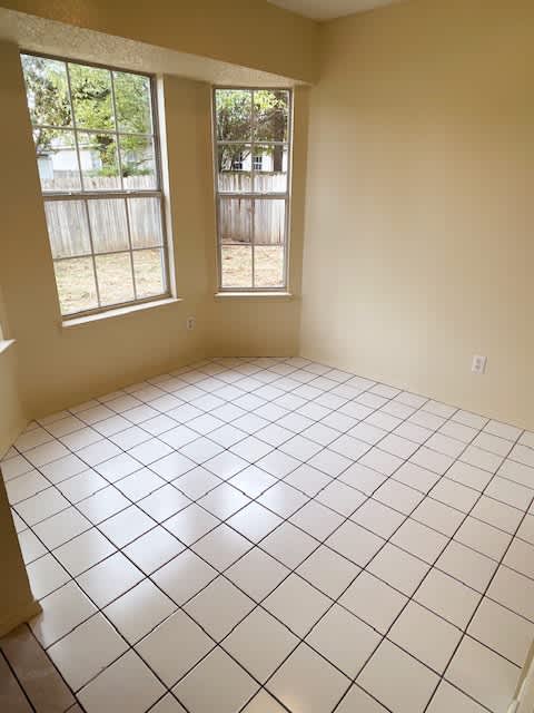 2518 Lost Springs St – photo 5