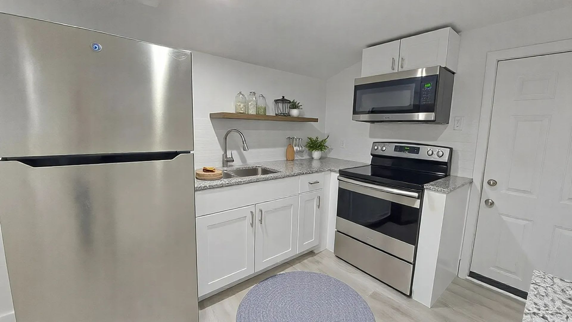 2105 Walnut st – photo 3