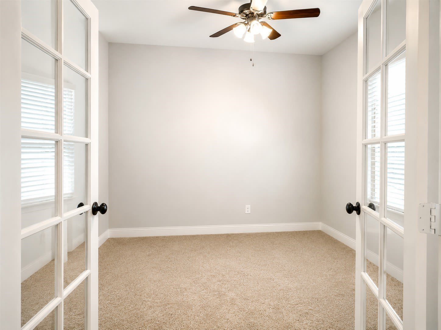 2816 Winchester Avenue – photo 2