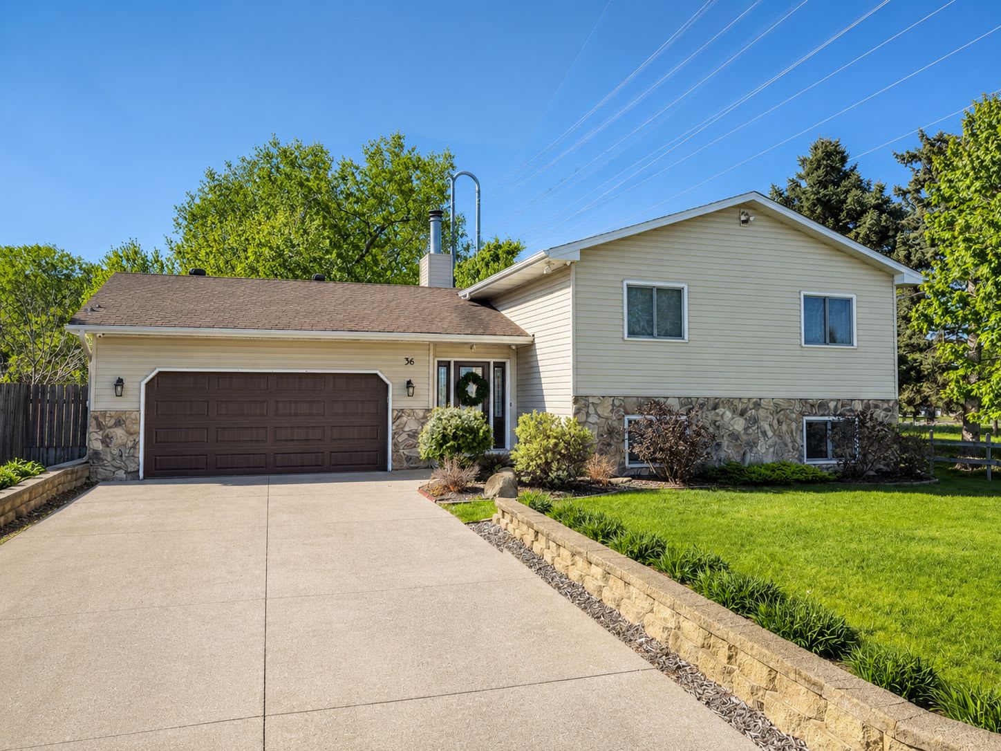 36 8th Avenue Northeast – photo 1