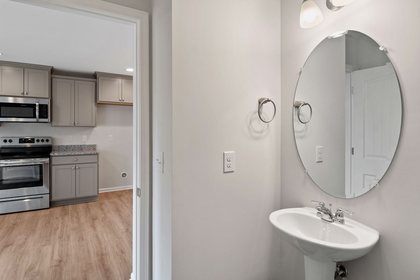 Room in 3 Bedroom Townhome at Switch St – photo 4