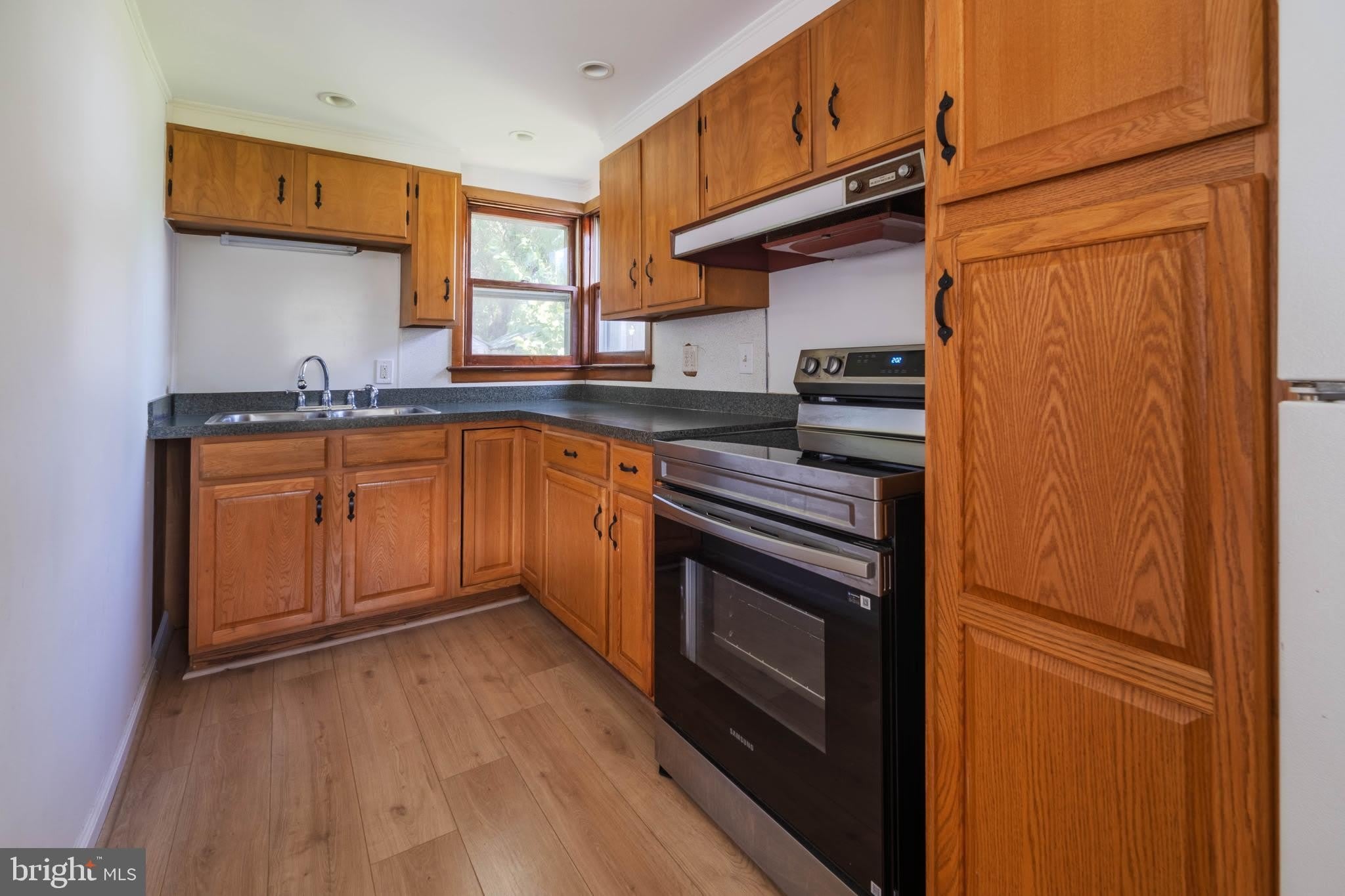 425 OTSEGO Street – photo 5