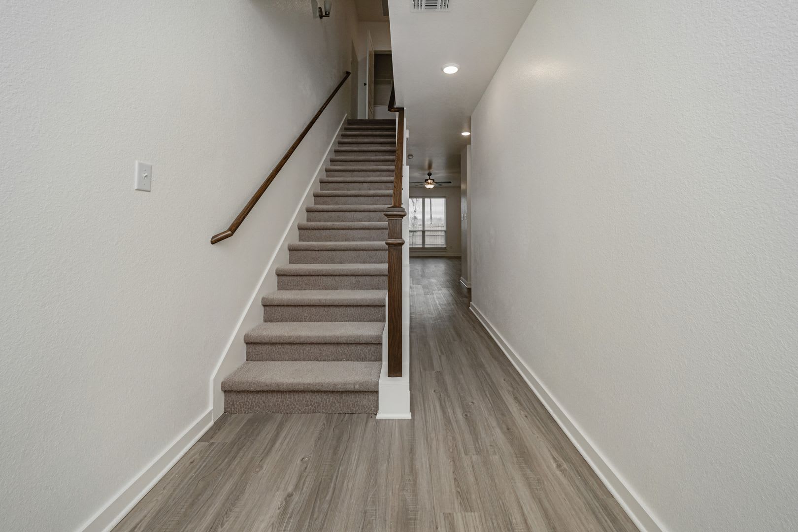 2010 Augustus Dr. – photo 4