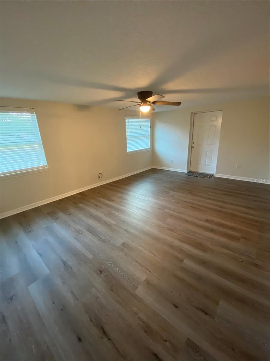 803 E HAZZARD Avenue – photo 2
