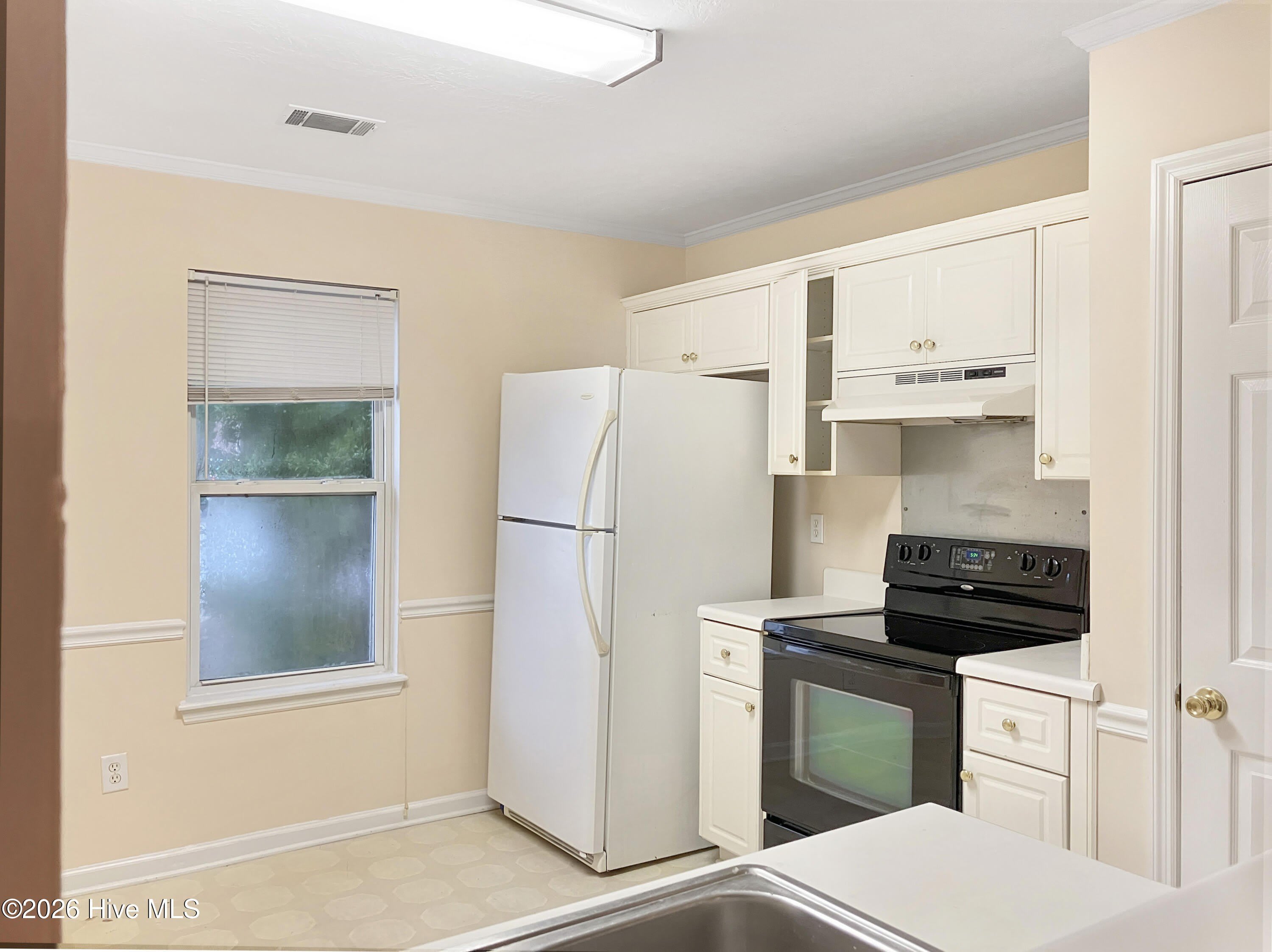 115 Harvestwood Drive – photo 2