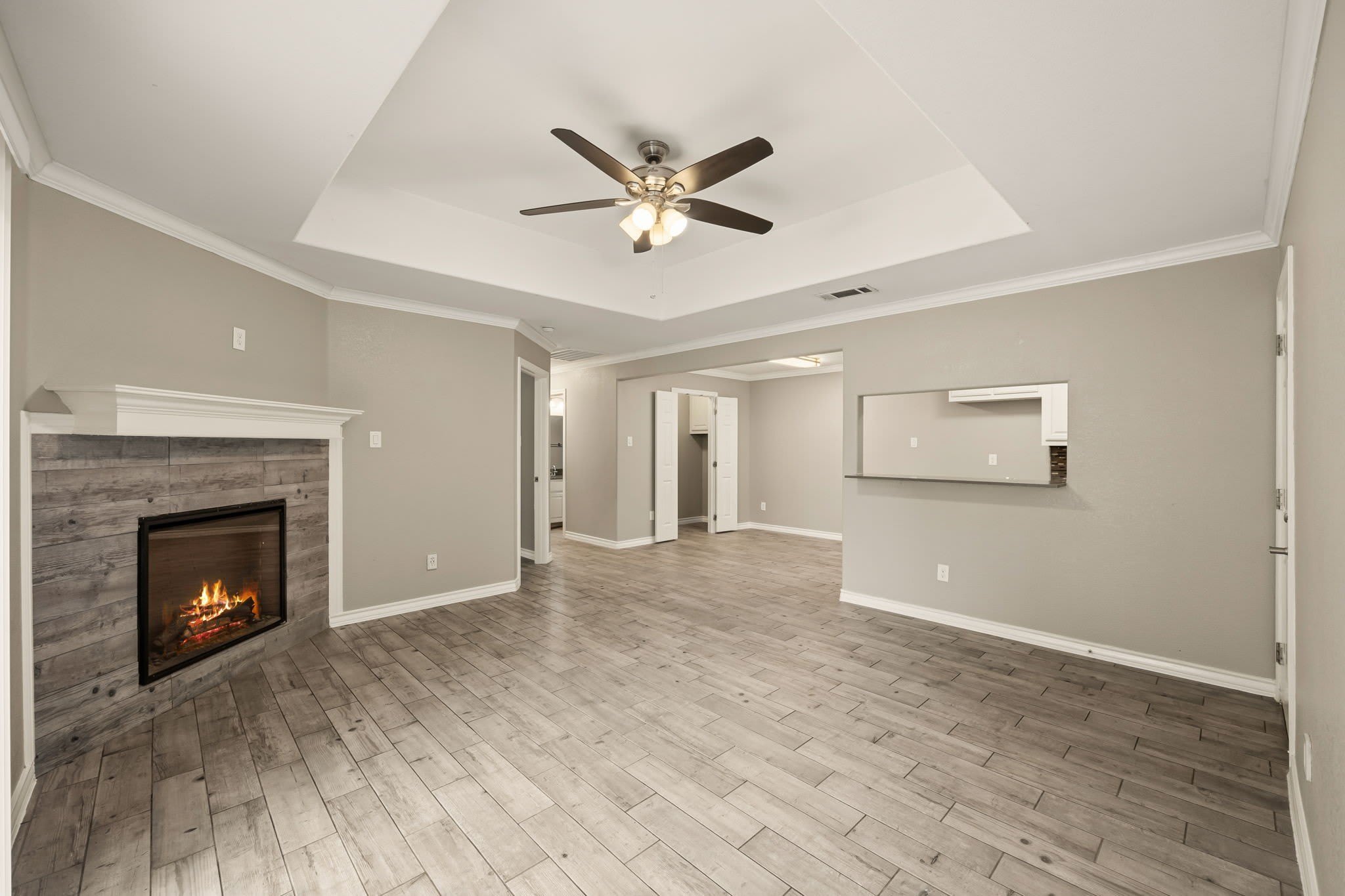 521-525 Gilcrease Street – photo 2