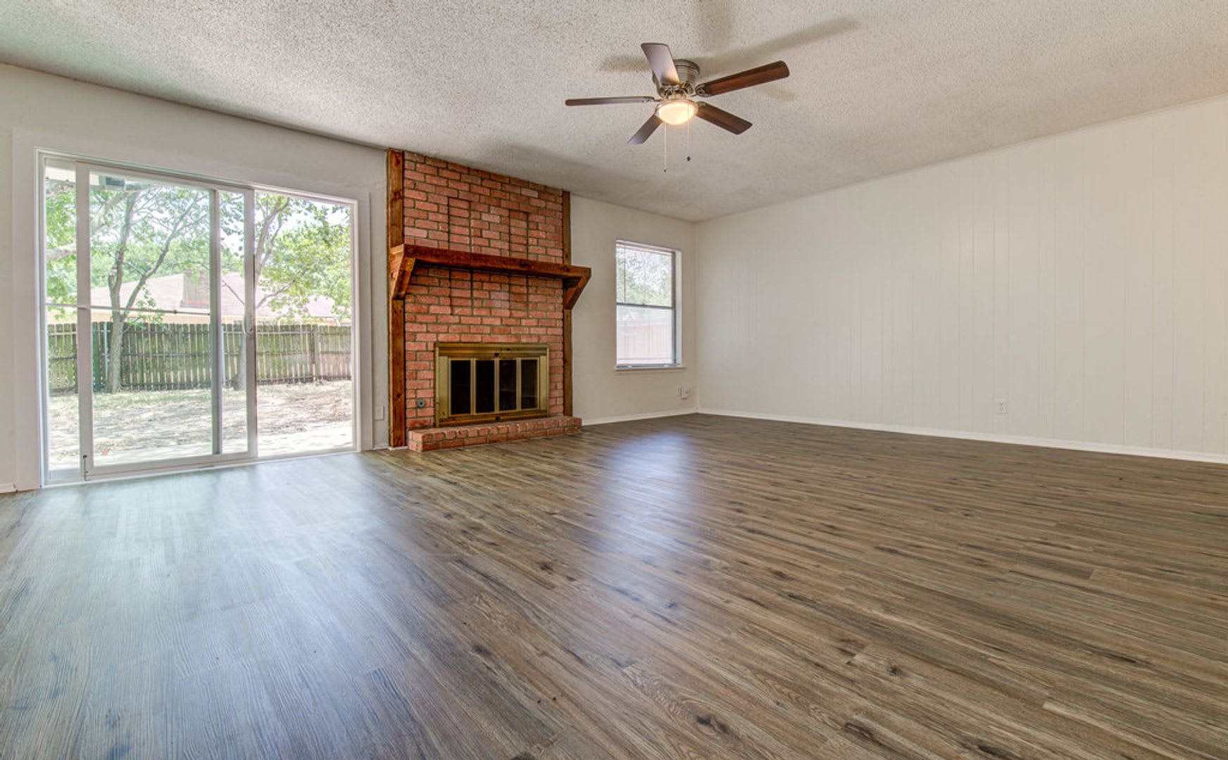 Two Weeks Free Rent Beautifully Refreshed 3 Bedroom 2 Bath Home In The Highly Desirable Anderson Mill Community – photo 5