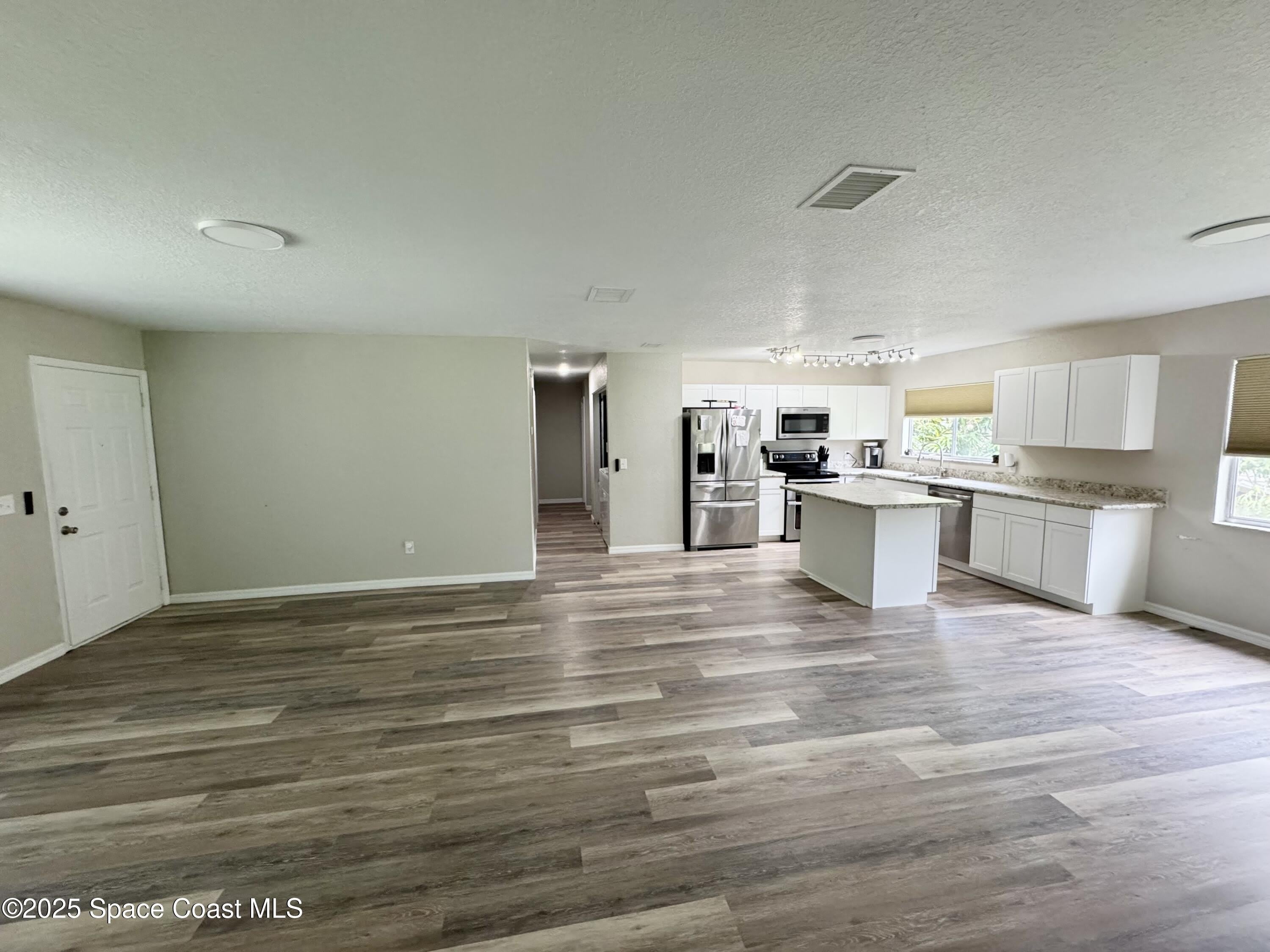 1259 Cambo Court NE – photo 2
