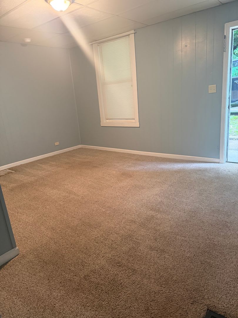 2 Bedroom 1 Bathroom Single House – photo 2