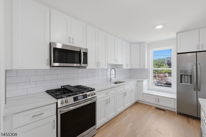 116 Valley St – photo 2