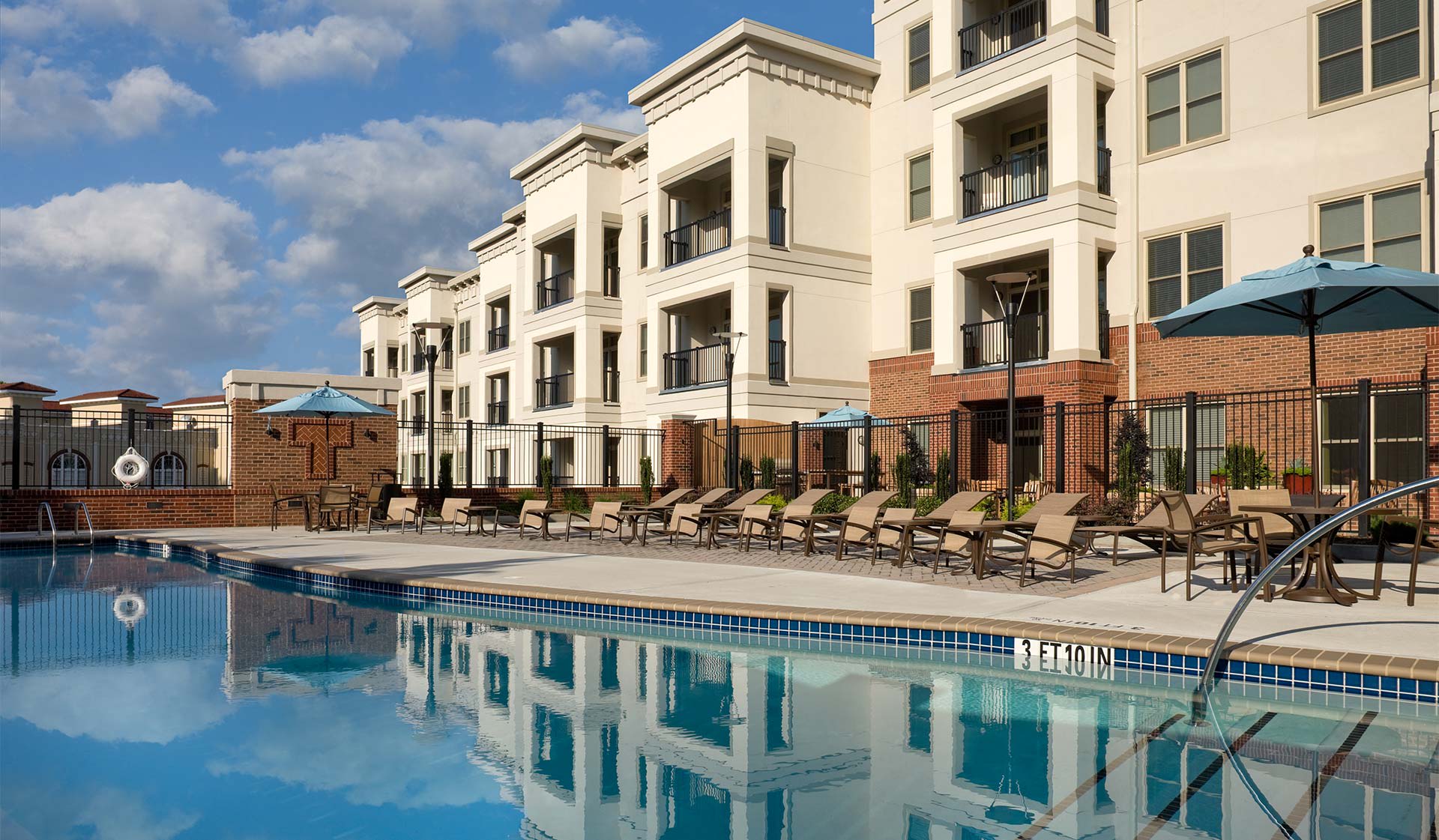 Tremont Apartment Homes – photo 3