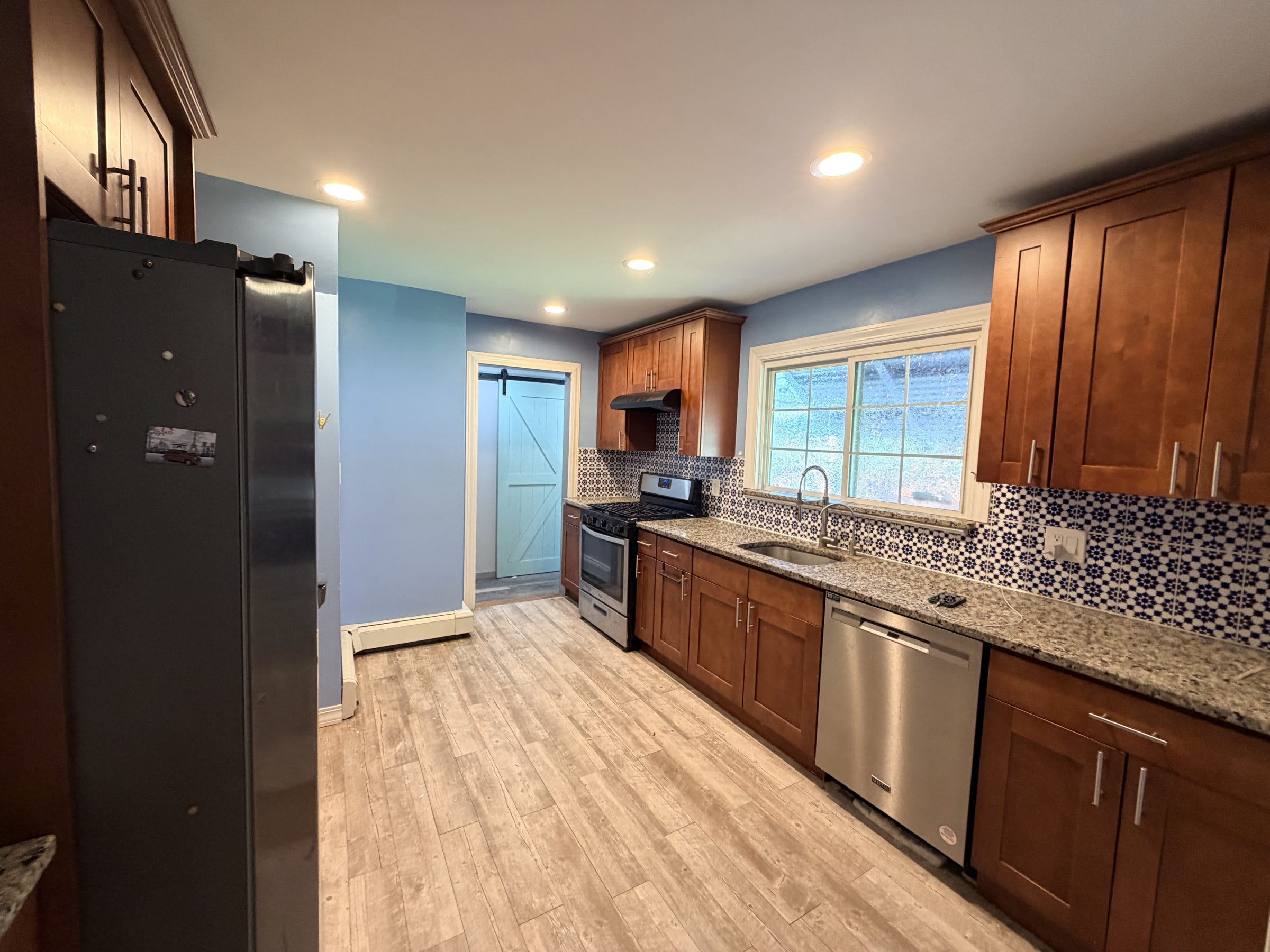 50 W Hills Rd – photo 4