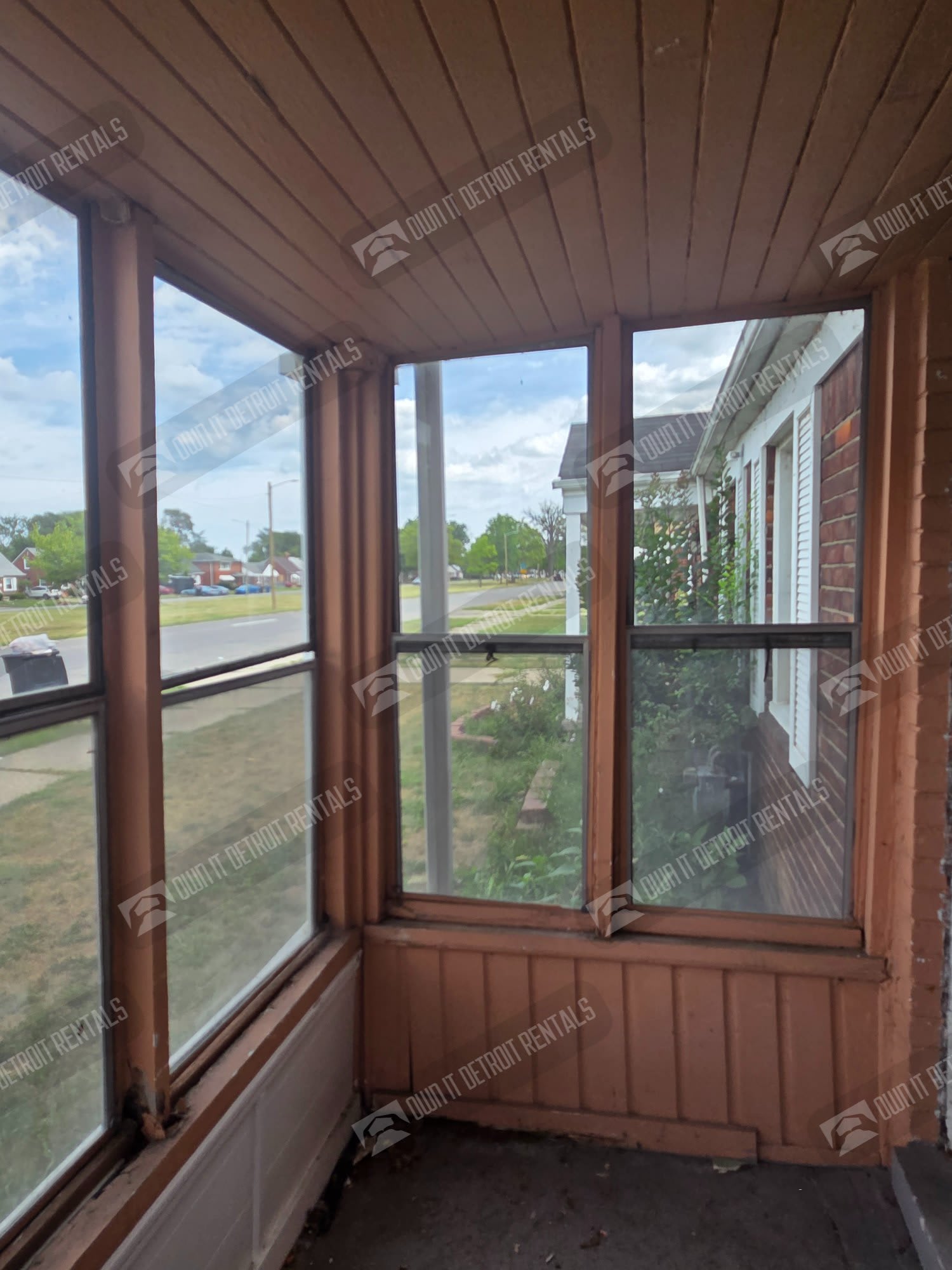 20422 Moross Rd – photo 4
