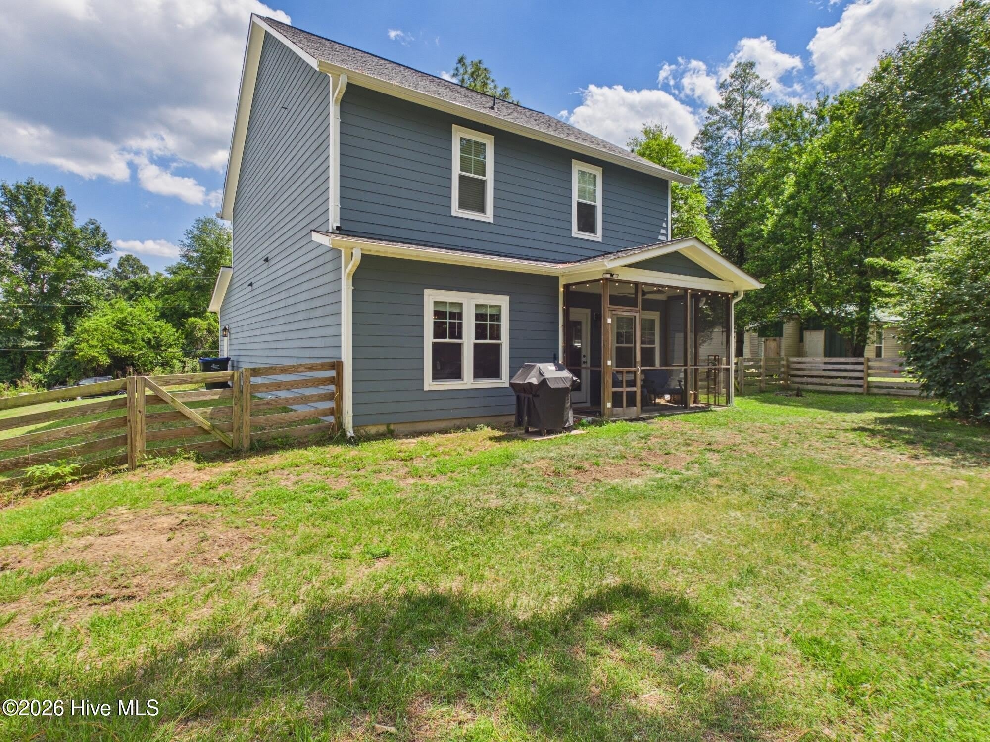 460 Clark Street – photo 4