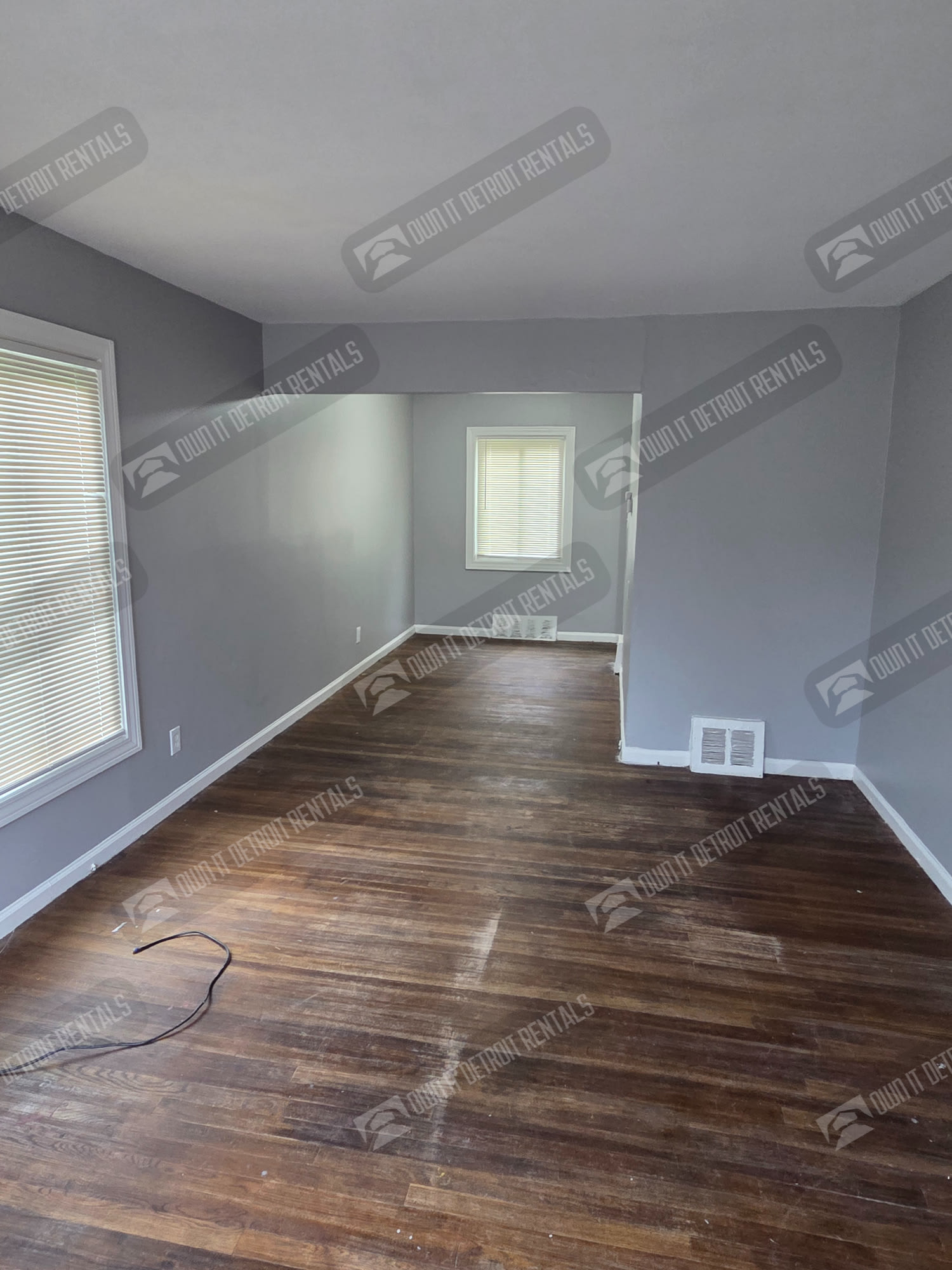 2746 Ewald Cir – photo 4
