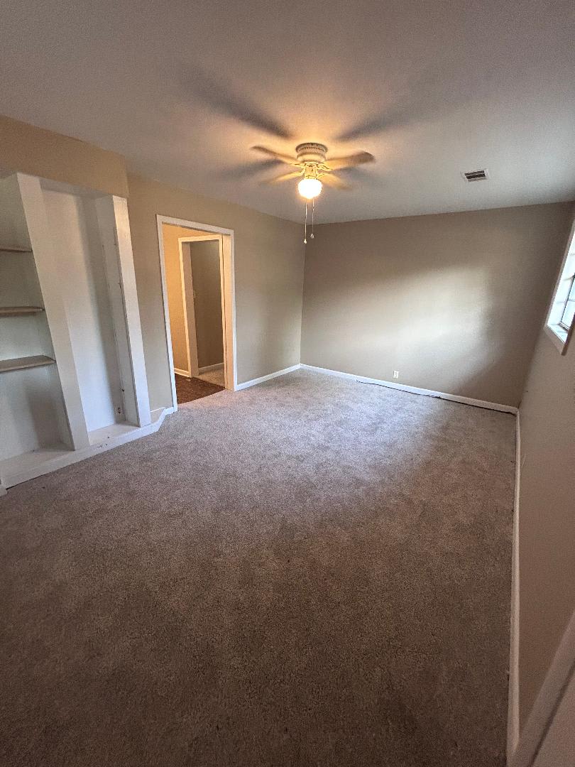 1811 Rosemond Avenue – photo 2