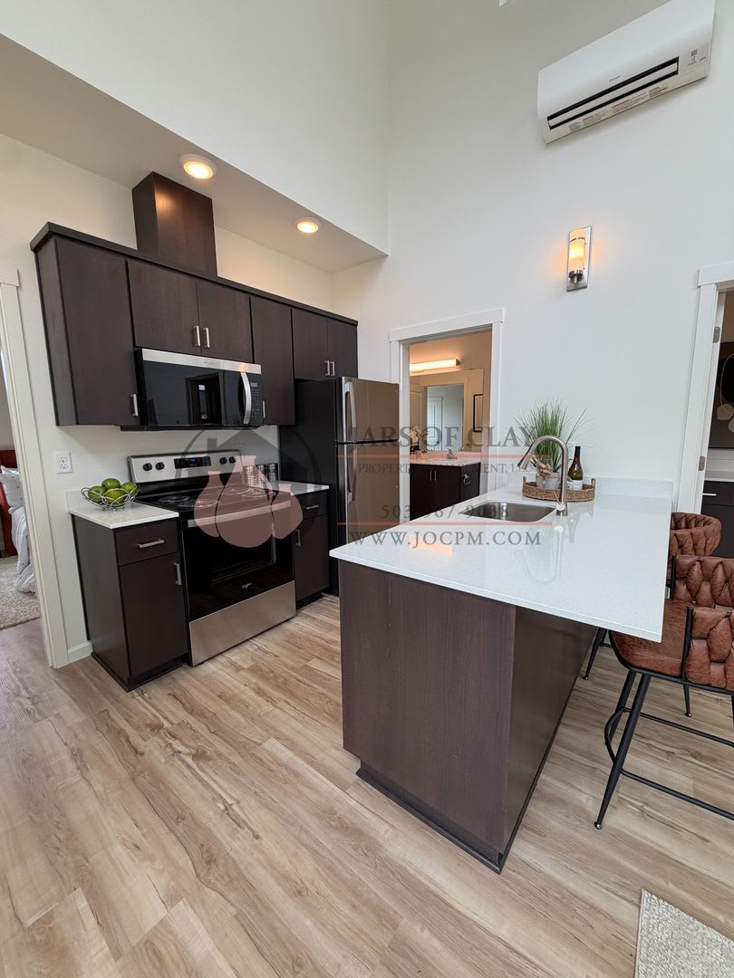 Beautiful New Construction South Salem Cottage – photo 5