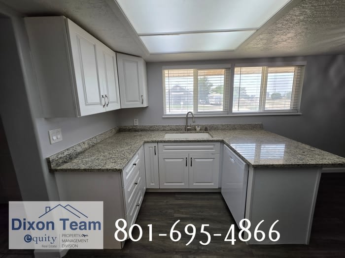 44 W 150 North – photo 4