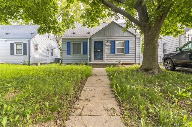 19620 Lyndon Street – photo 1