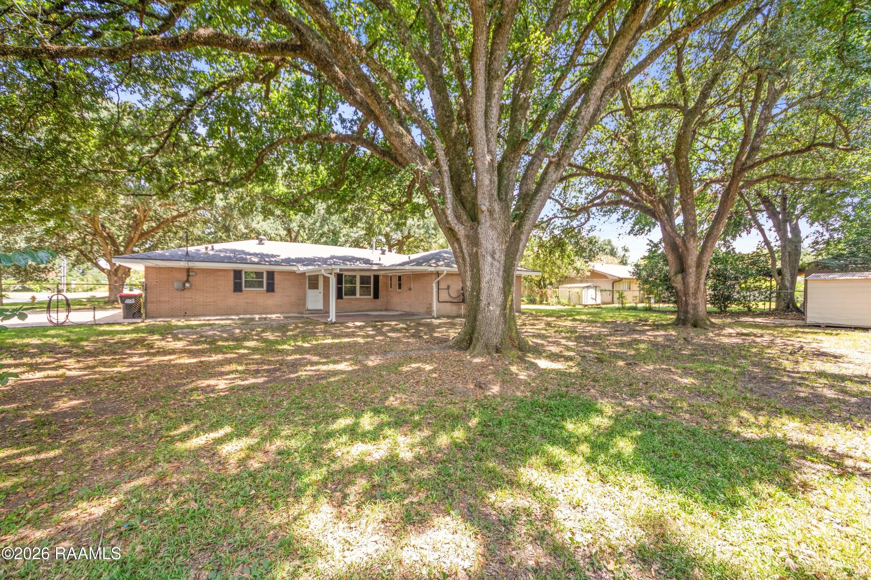 200 Stephanie Avenue – photo 5