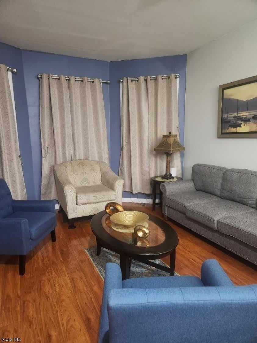 342 Rosehill Pl – photo 2