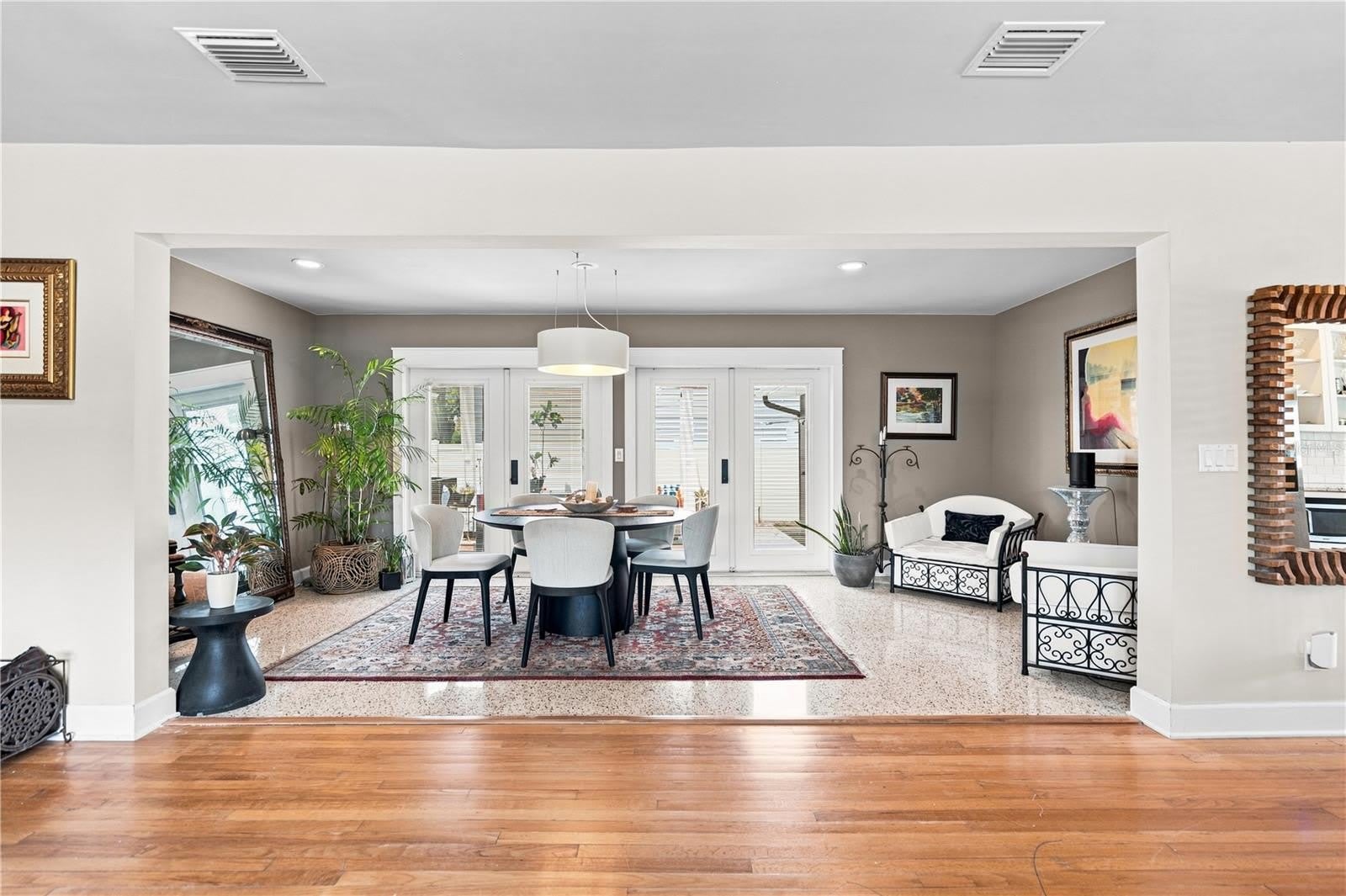 70 GARDENIA Street – photo 4