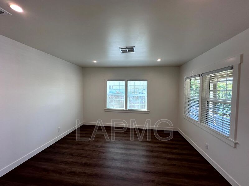 1460 Ricardo St. – photo 3