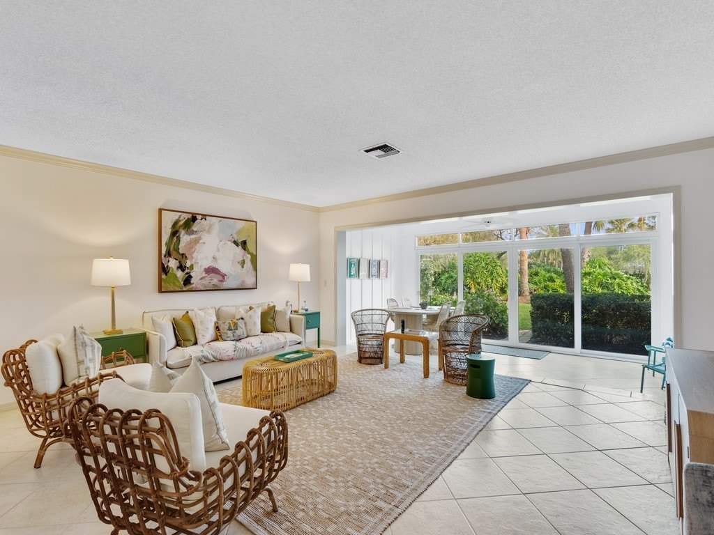 300 Harbour Drive – photo 1
