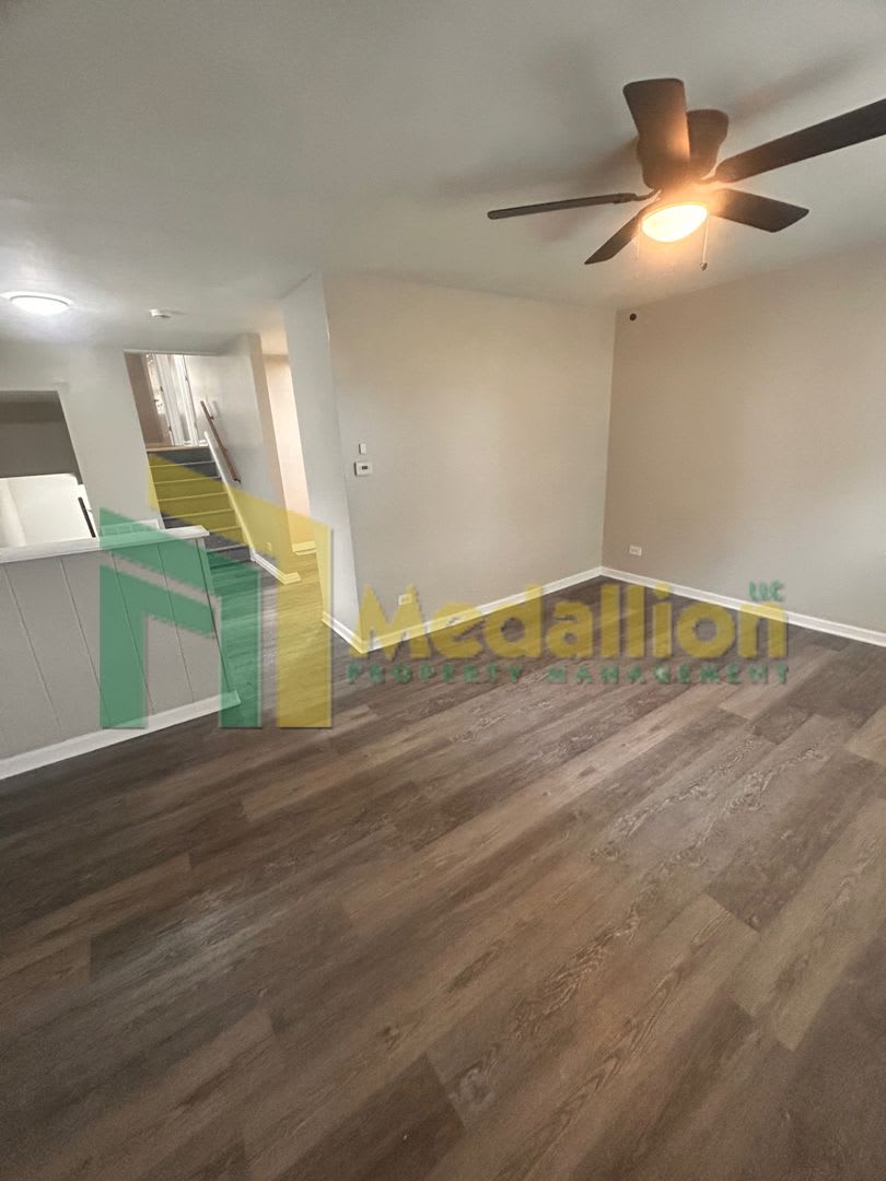 Updated 5-Bedroom Home on a Corner Lot – photo 2