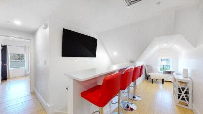 659 South St – photo 5